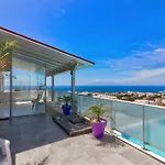 Panoramic Ocean Mountain View 3 Apartmán *