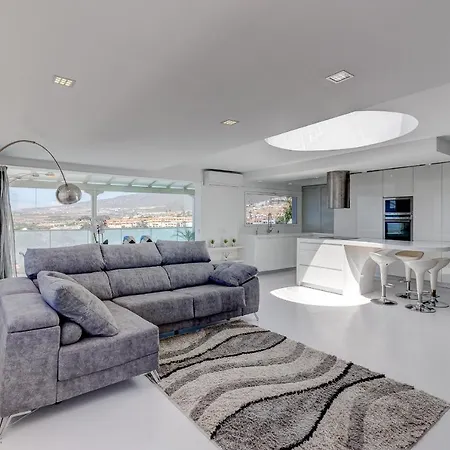 Panoramic Ocean & Mountain View 3 Bed In Island Village Heights Apartment Costa Adeje (Tenerife)