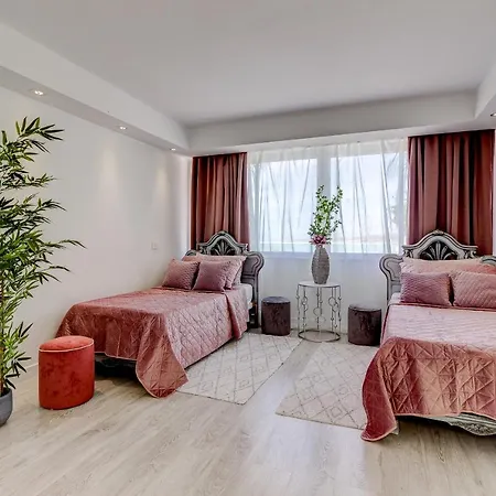 Apartment Panoramic Ocean & Mountain View 3 Bed In Island Village Heights