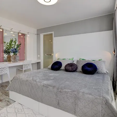 Panoramic Ocean & Mountain View 3 Bed In Island Village Heights Apartment Costa Adeje (Tenerife)