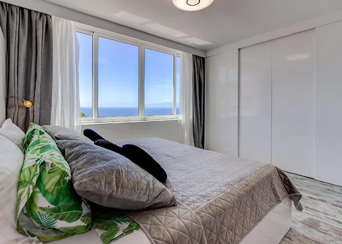 아파트 Panoramic Ocean Mountain View 3 아데제