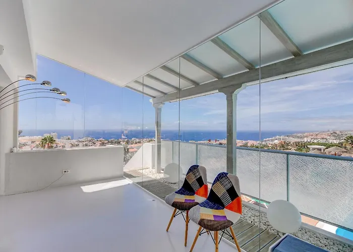 Panoramic Ocean Mountain View 3 * 아데제